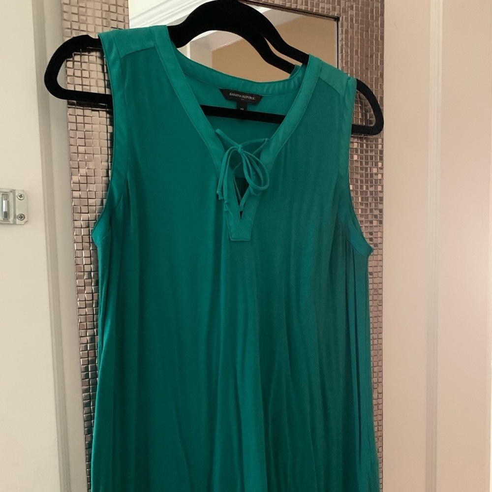 Banana Republic Tie Front Tank Medium